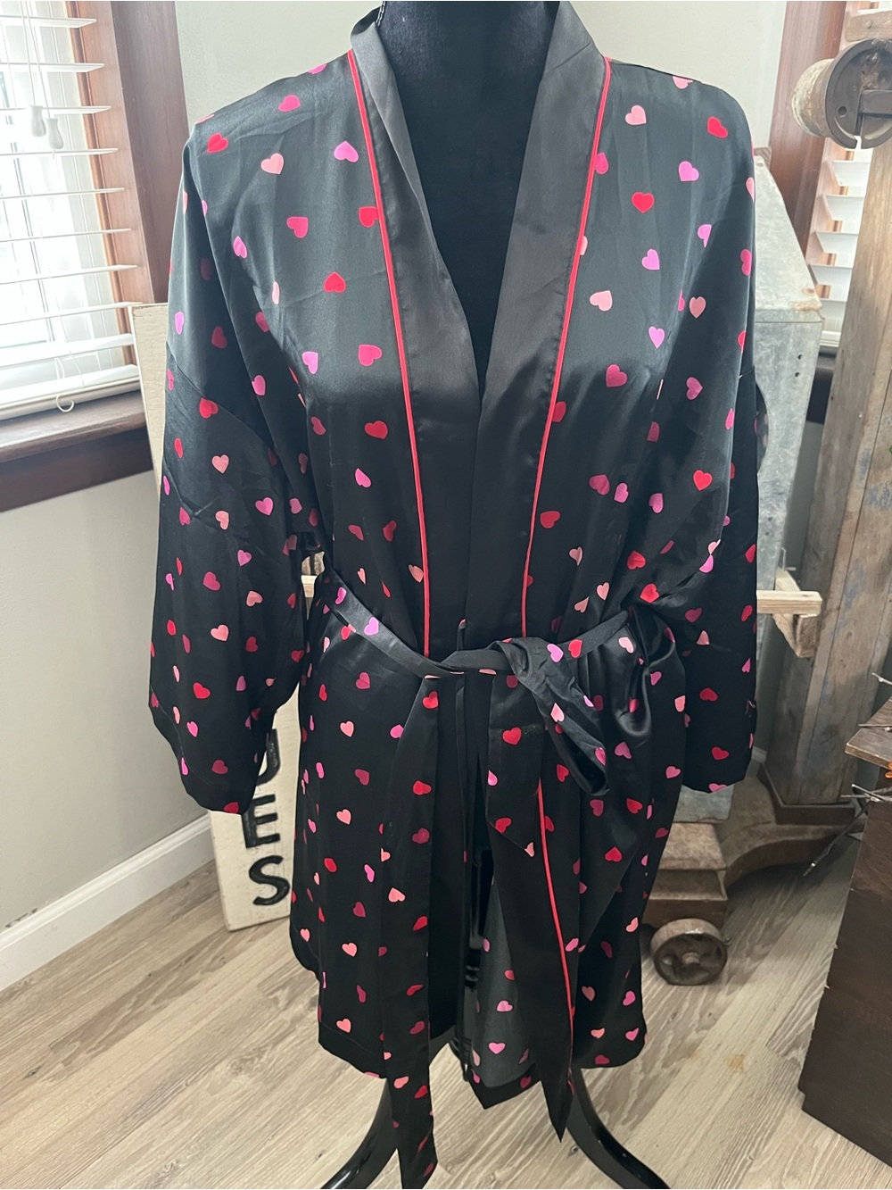 Victoria secret robe/M-L